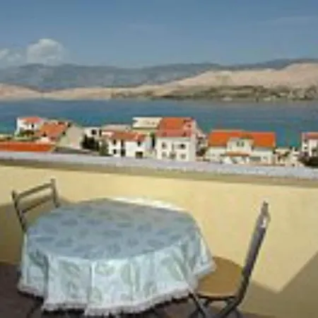 Two Bedroom With Balcony-a5 Apartment *