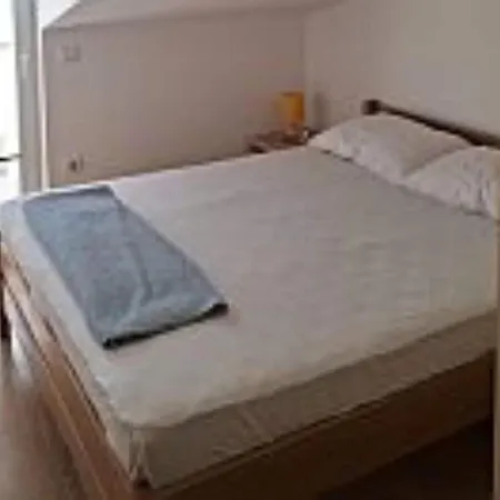 Apartment Two Bedroom With Balcony-a5 *
